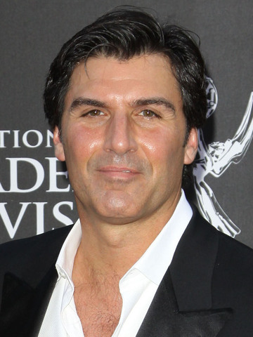 Vincent Irizarry Headshot