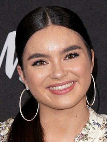 Landry Bender Headshot