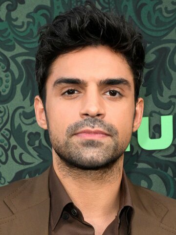 Sean Teale Headshot