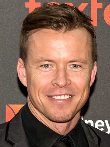 Todd Lasance Headshot
