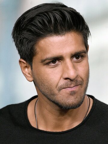Jay Ali Headshot