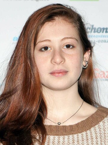 Yara Pilartz Headshot