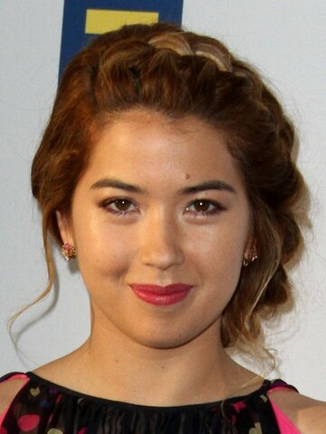 Nichole Bloom Headshot