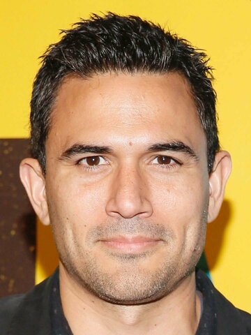 Ivan Hernandez Headshot