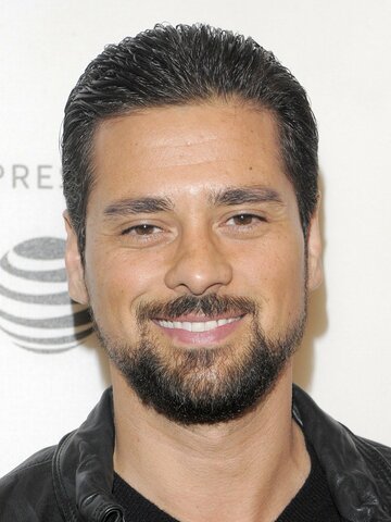 J.R. Ramirez Headshot