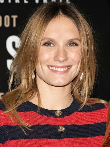 Ana Girardot Headshot