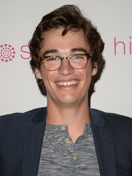 Joey Bragg