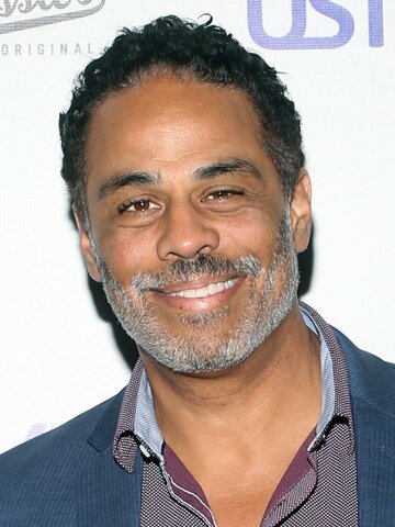 Adam Lazarre-White Headshot