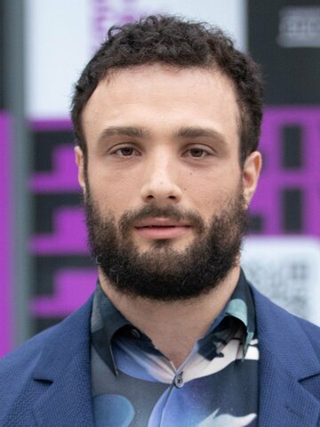 Cosmo Jarvis Headshot