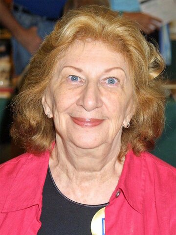 Liz Sheridan Headshot