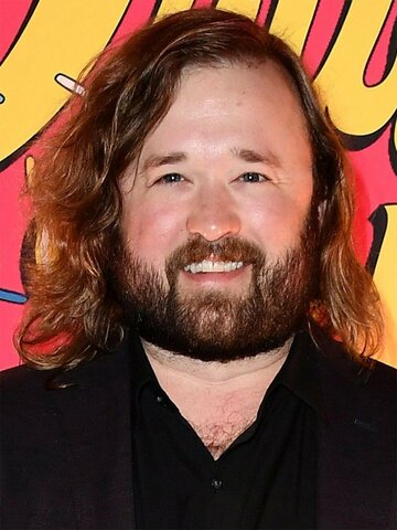 Haley Joel Osment Headshot