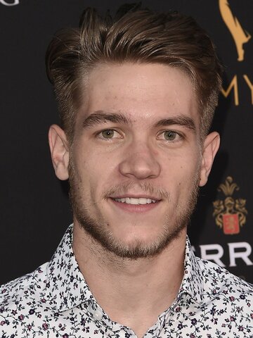 Lucas Adams Headshot