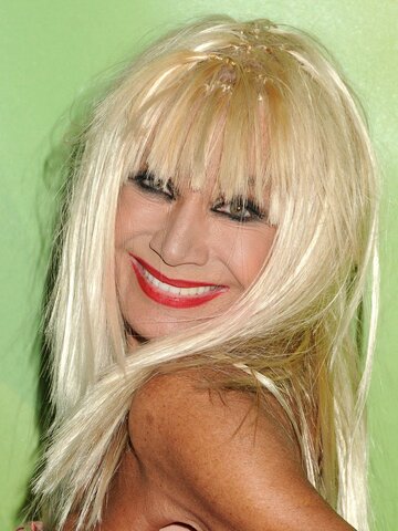 Betsey Johnson Headshot