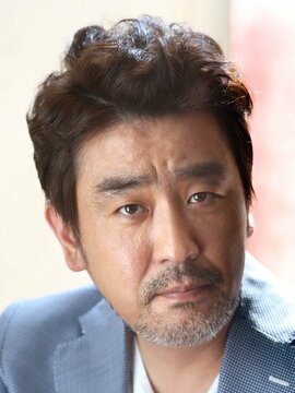 Ryu Seung-ryong Headshot