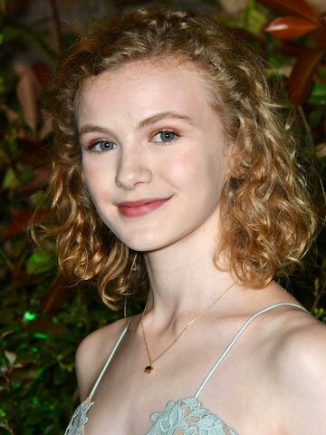 Orla Hill Headshot