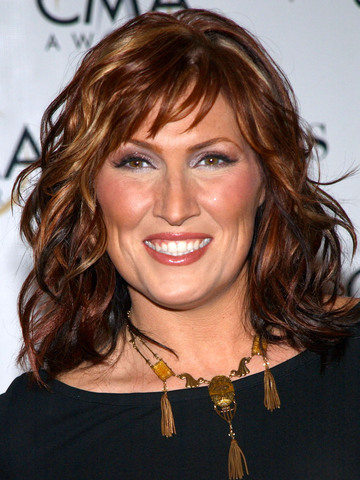 Jo Dee Messina Headshot