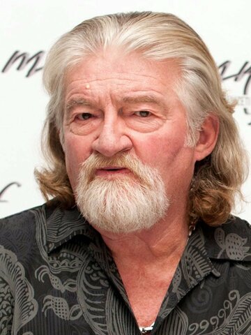 Joe Eszterhas Headshot