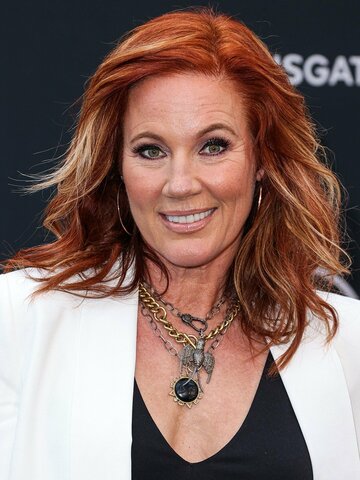 Elisa Donovan Headshot