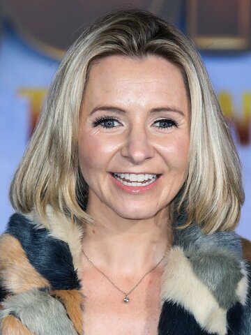 Beverley Mitchell Headshot
