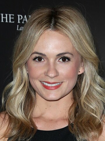 Lindsey Gort Headshot