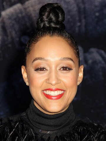 Tia Mowry-Hardrict Headshot