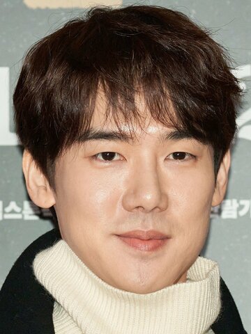 Yoo Yeon-seok Headshot