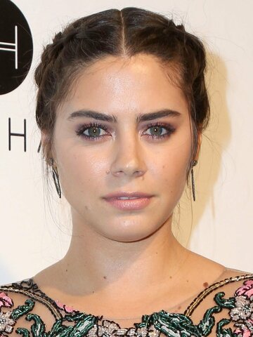 Lorenza Izzo Headshot