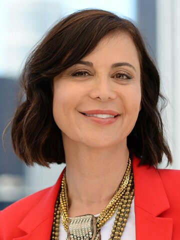 Catherine Bell Headshot