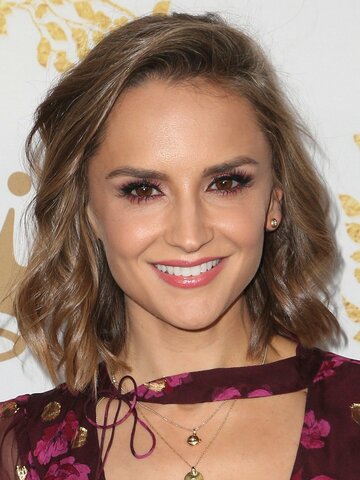 Rachael Leigh Cook Headshot