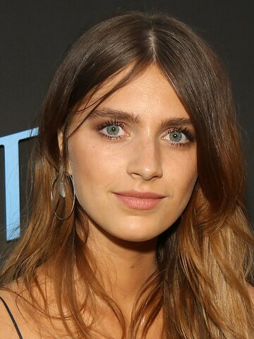 Nell Tiger Free Headshot