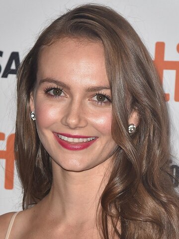 Andi Matichak Headshot
