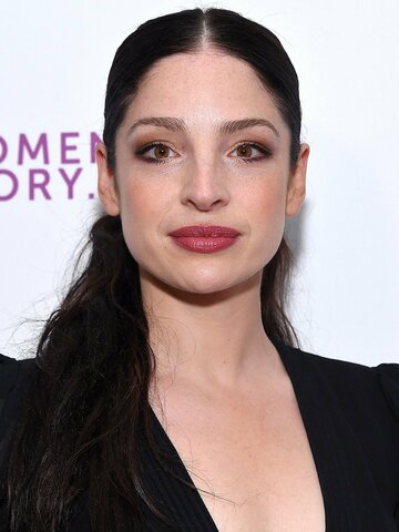 Anna Hopkins Headshot