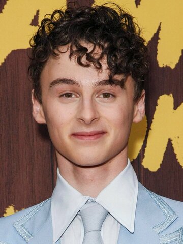 Wyatt Oleff Headshot