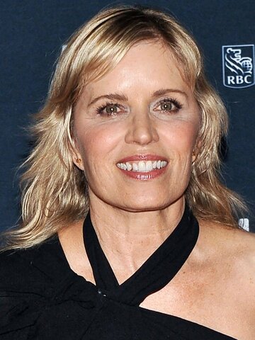 Kim Dickens Headshot