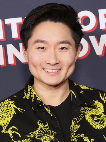 Alex Shimizu Headshot