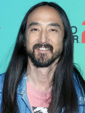 Steve Aoki Headshot
