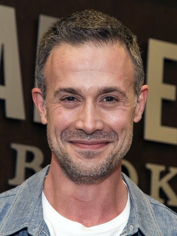 Freddie Prinze Jr. Headshot