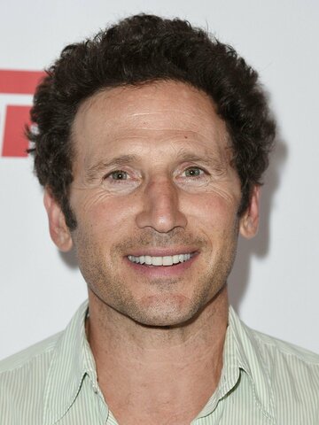 Mark Feuerstein Headshot