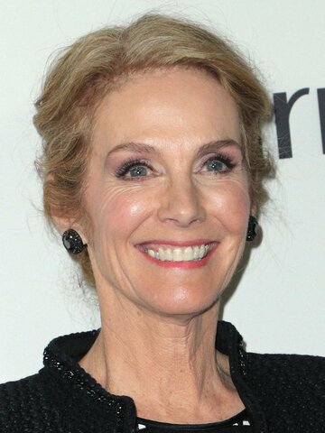Julie Hagerty Headshot
