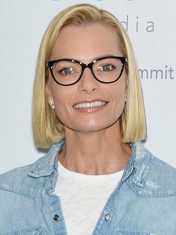 Jaime Pressly Headshot