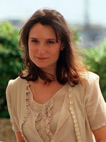 Katrin Cartlidge Headshot