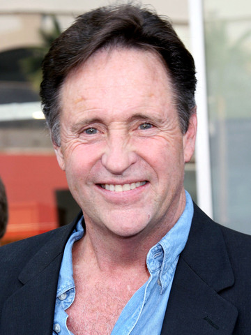 Robert Hays Headshot