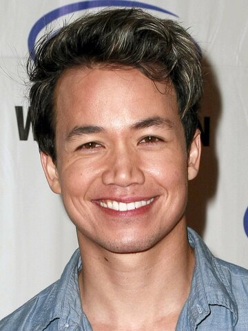 Shannon Kook Headshot