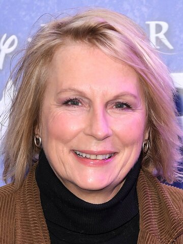 Jennifer Saunders Headshot