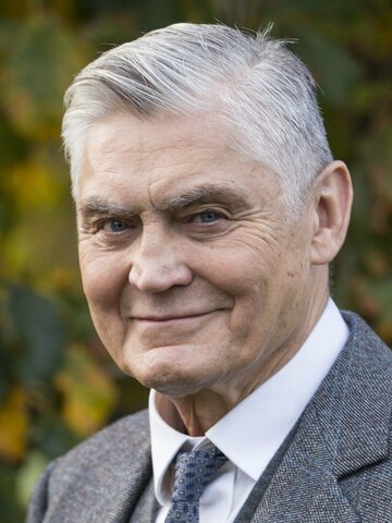 Nick Brimble Headshot