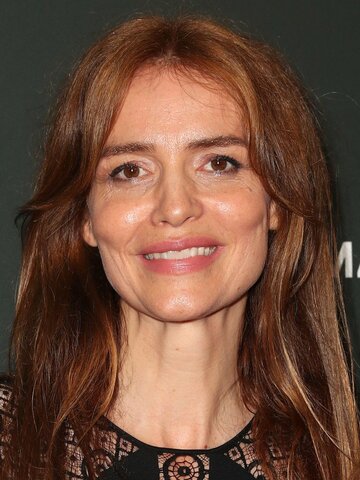 Saffron Burrows Headshot