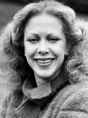 Connie Booth Headshot
