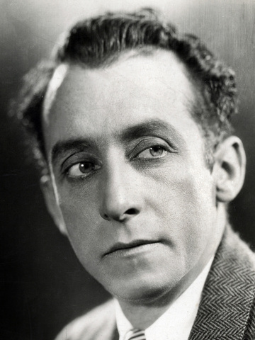 Raymond Hatton Headshot