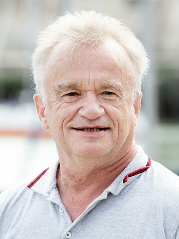 Dominique Pinon Headshot