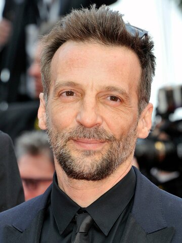 Mathieu Kassovitz Headshot